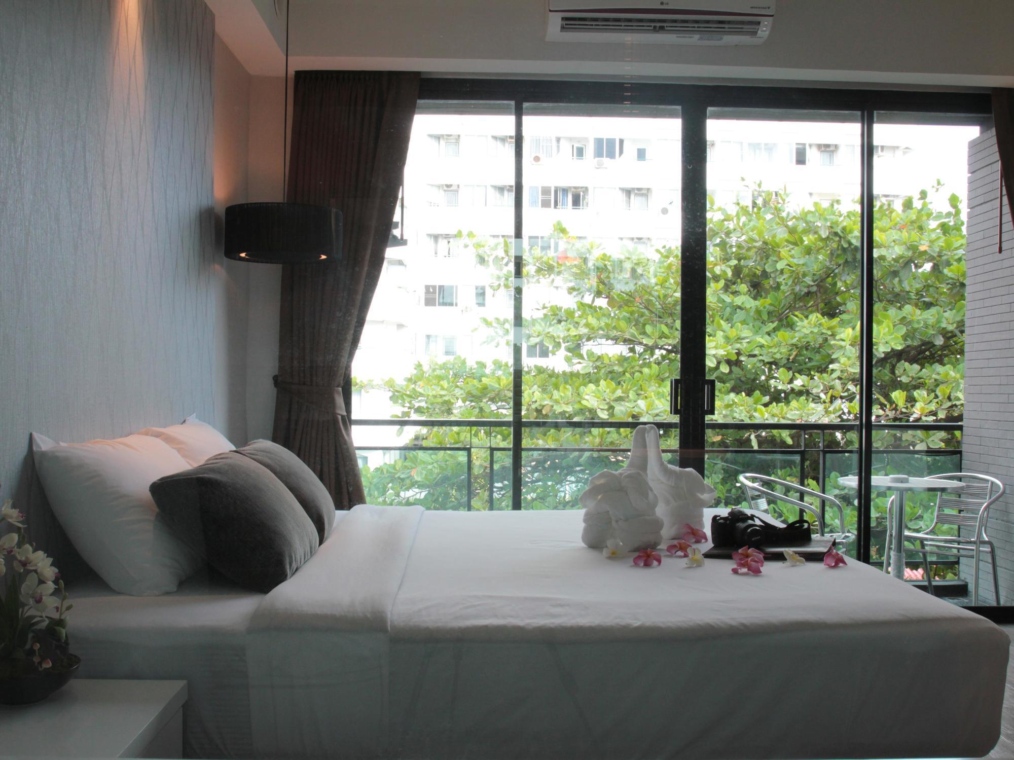 Inn Place Serviced Residence Паттая Екстер'єр фото