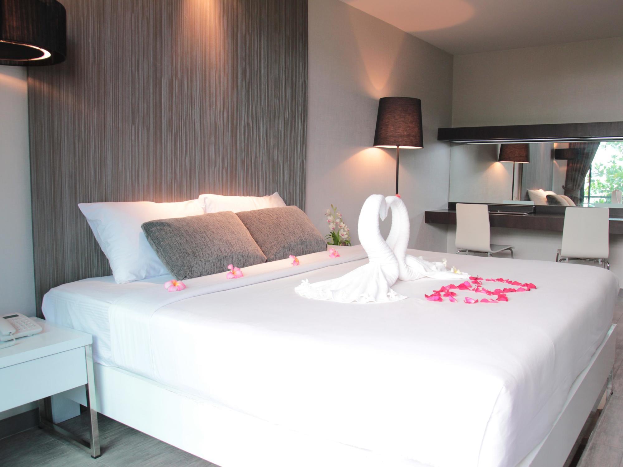 Inn Place Serviced Residence Паттая Екстер'єр фото