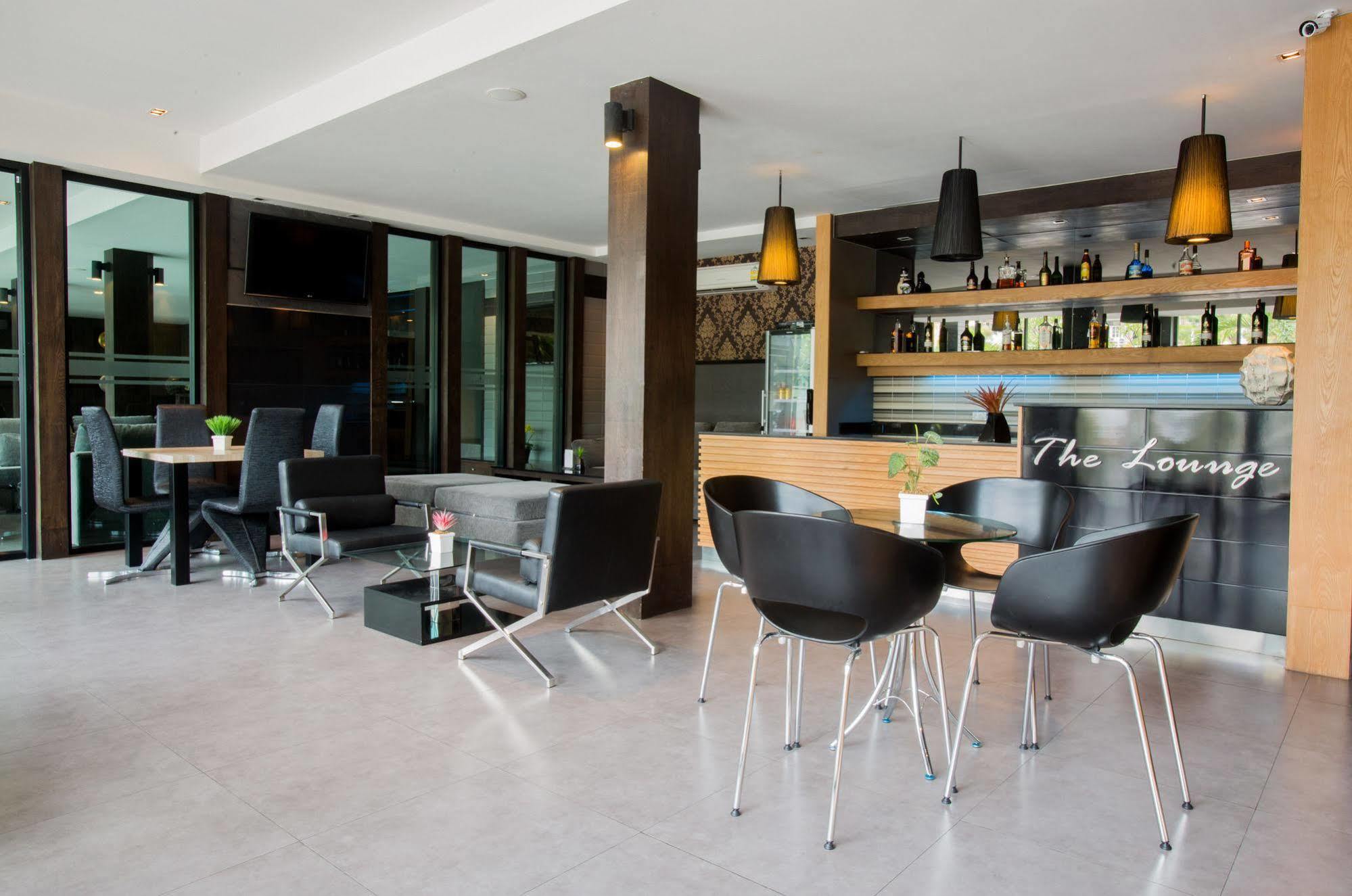 Inn Place Serviced Residence Паттая Екстер'єр фото