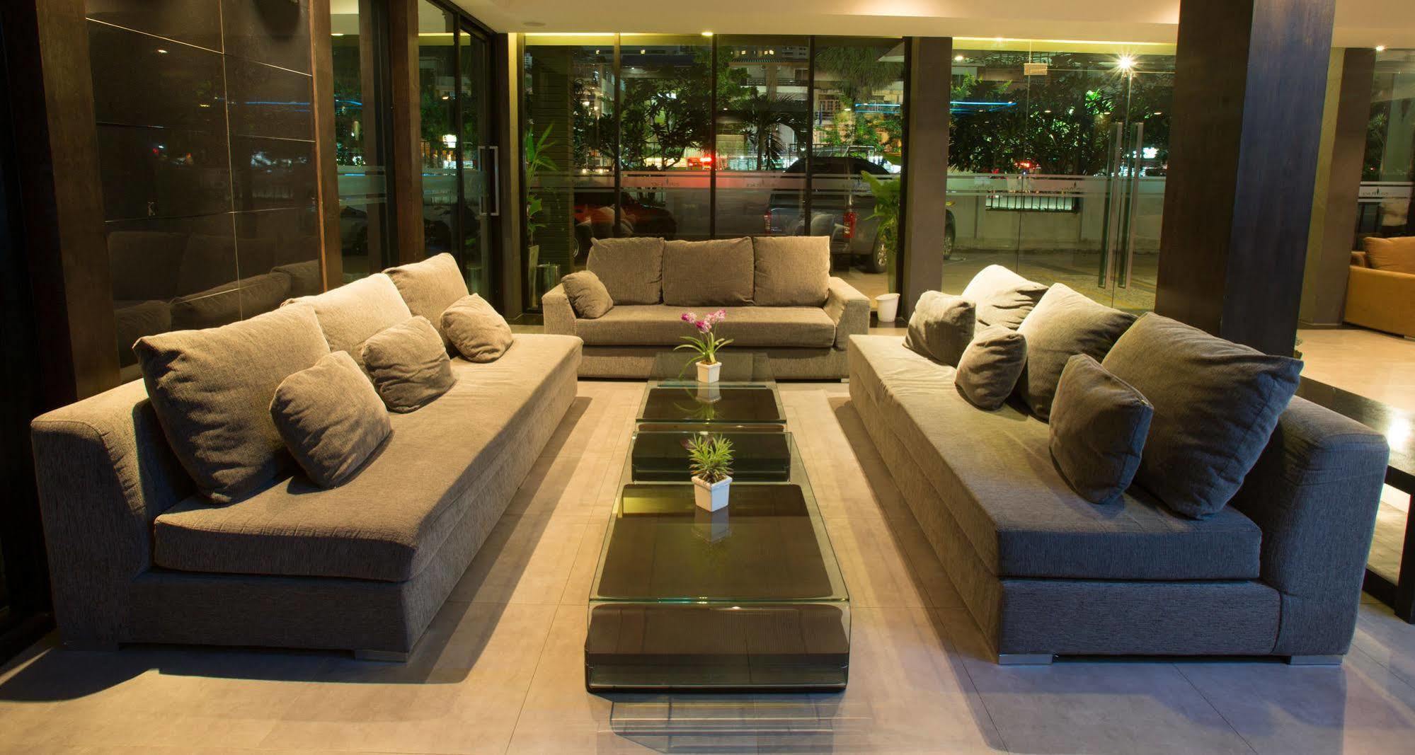 Inn Place Serviced Residence Паттая Екстер'єр фото