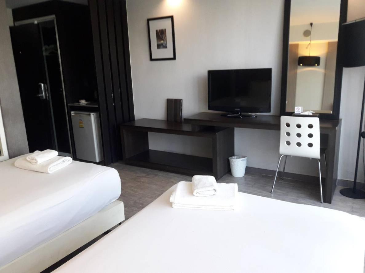 Inn Place Serviced Residence Паттая Екстер'єр фото