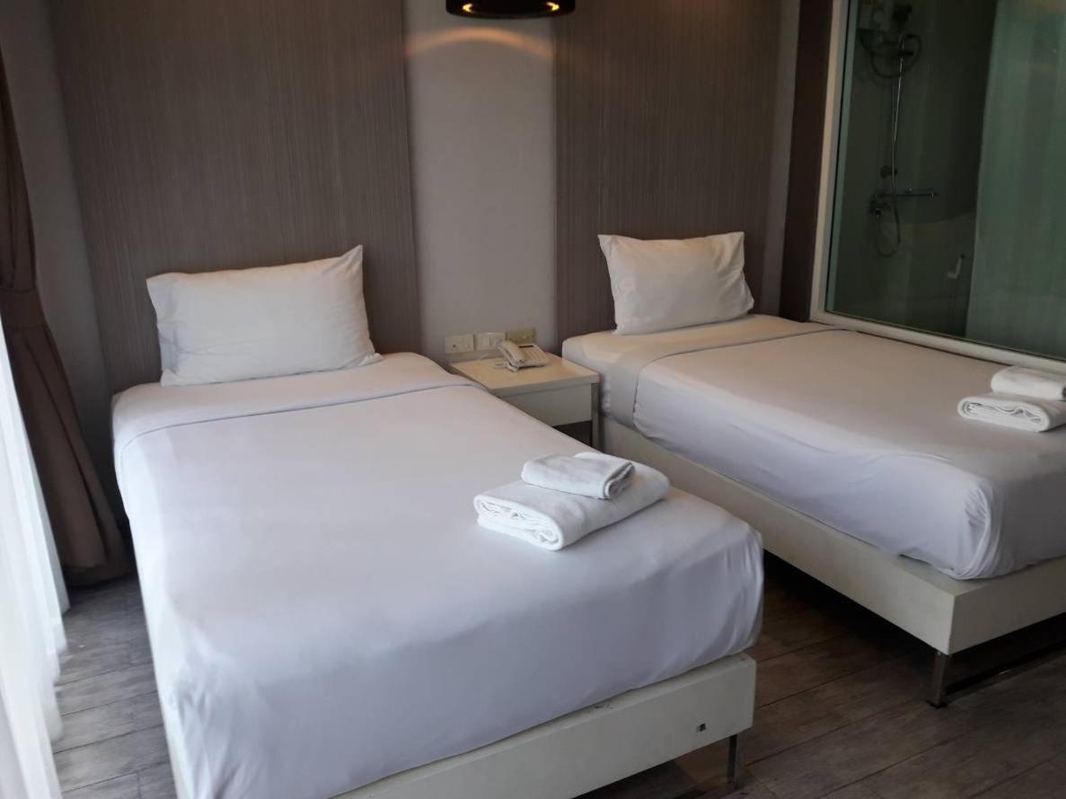 Inn Place Serviced Residence Паттая Екстер'єр фото